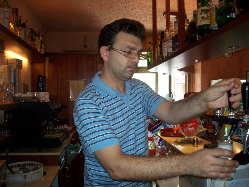  Image name: LocandaLaContea13.jpg 
 width: 800 pixel 
 height: 601 pixel 
 Size: 406575 bytes 
 Click to enlarge 